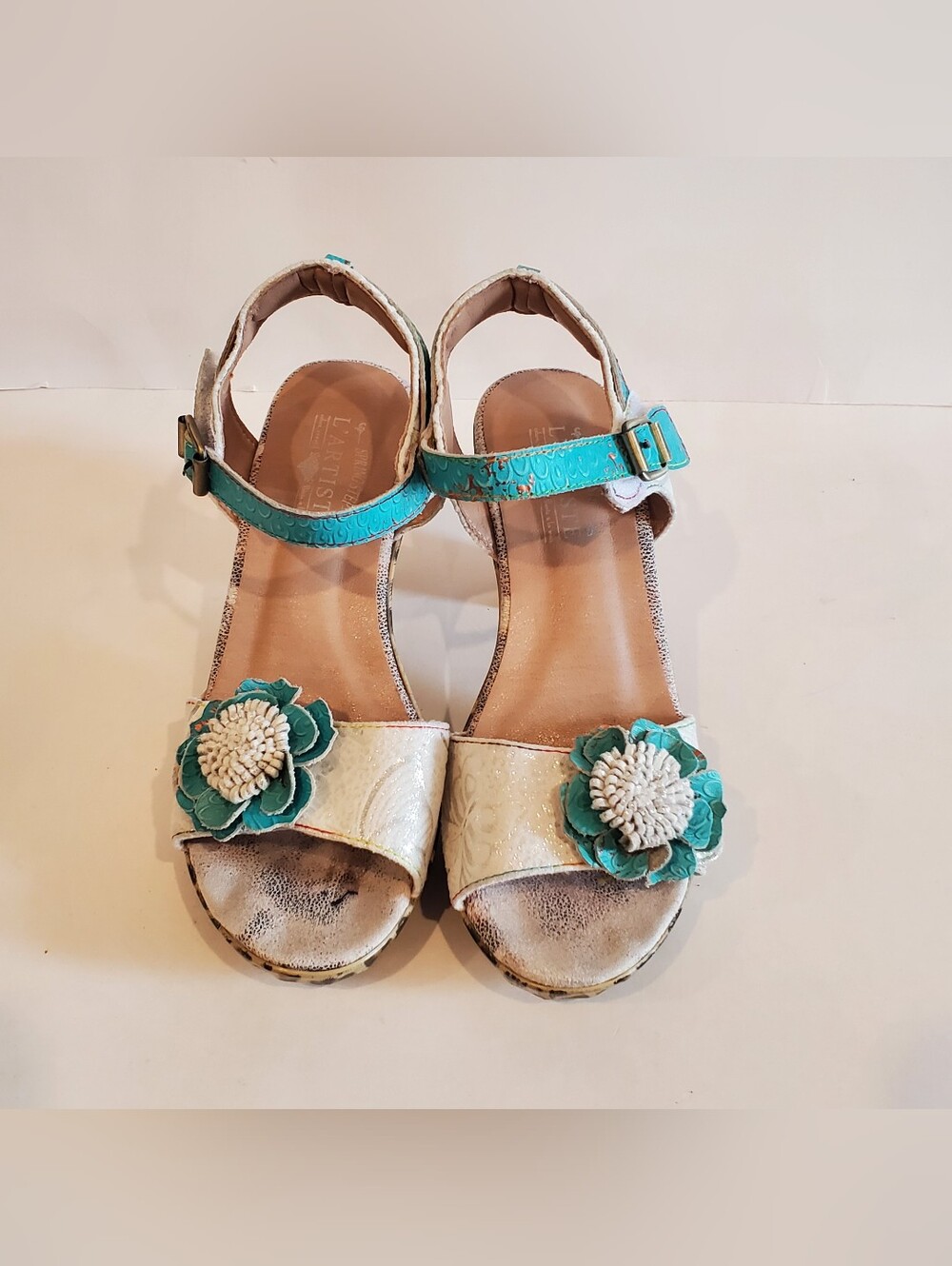 L'Artiste by Spring Step Wildcat Sandals Ice Multi Color Floral Applique Size 7